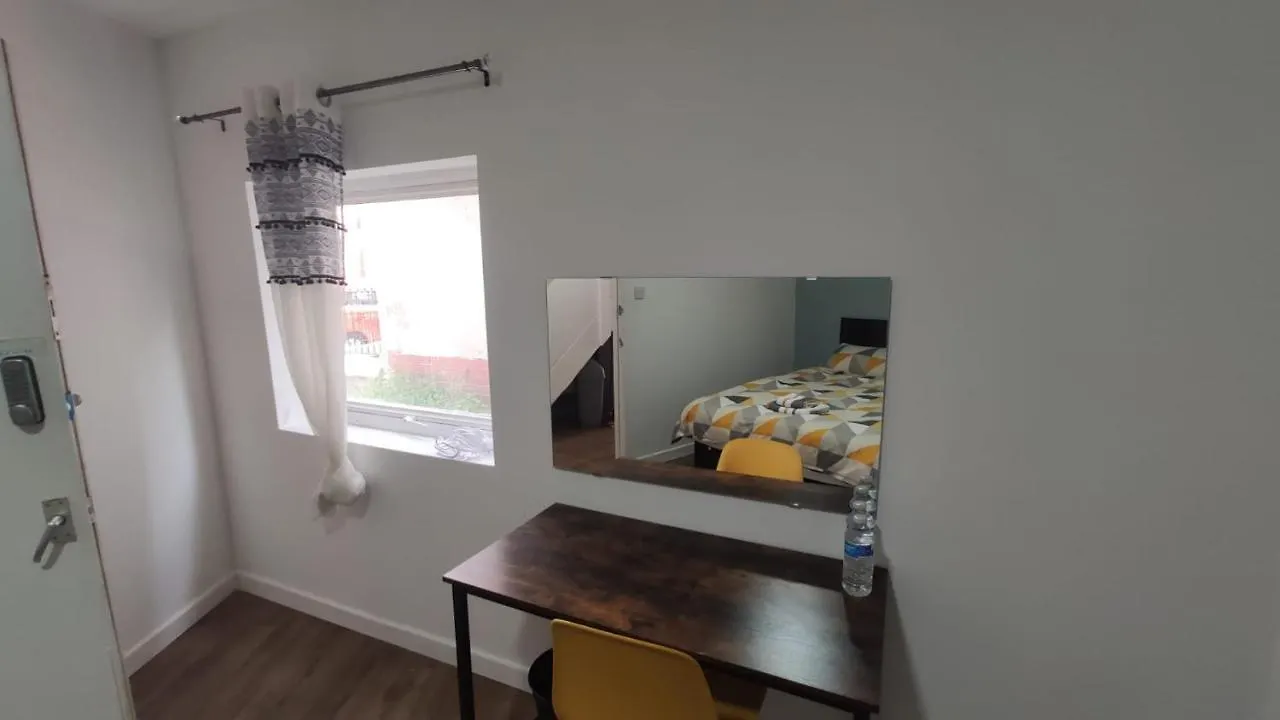 بيت ضيافة فندق كارديففي  The Coach House
